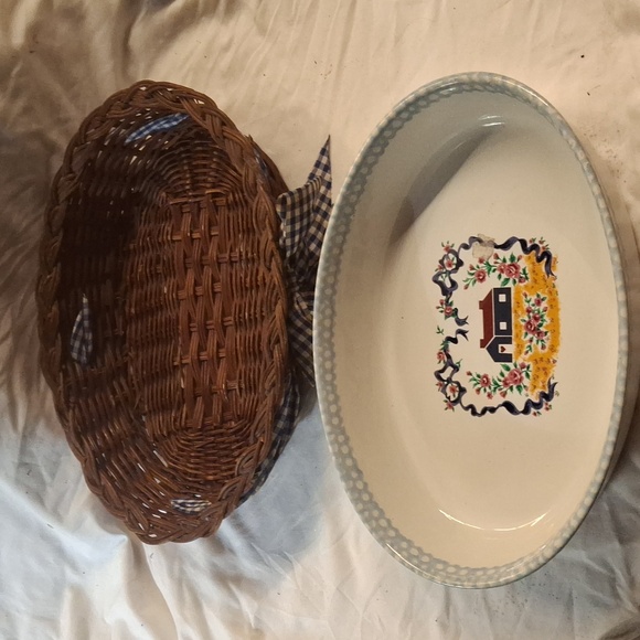 Teamsom Casserole Dish with Basket - Picture 2 of 3